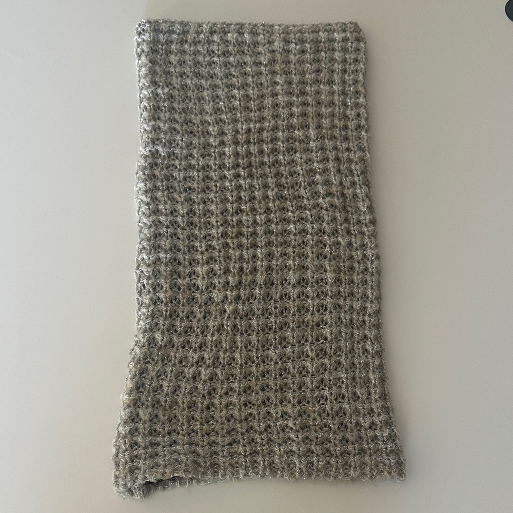 Cozy Gray/brown/ silver metallic Knit Scarf